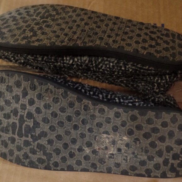 Sanuk Woman's Gray Tweed Slipper Shoes with Fuzzy Lining, Size 8 - Picture 3 of 3